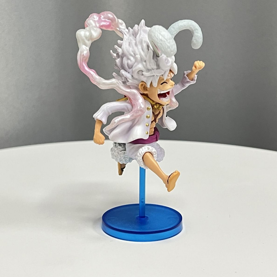 Figura de Luffy Gear 5 Sun God - Running Gear Japan reseña y precio